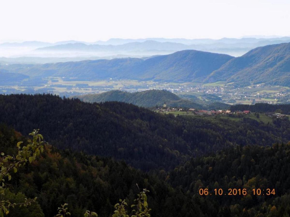 Apartment Panorama Zrece Bagian luar foto
