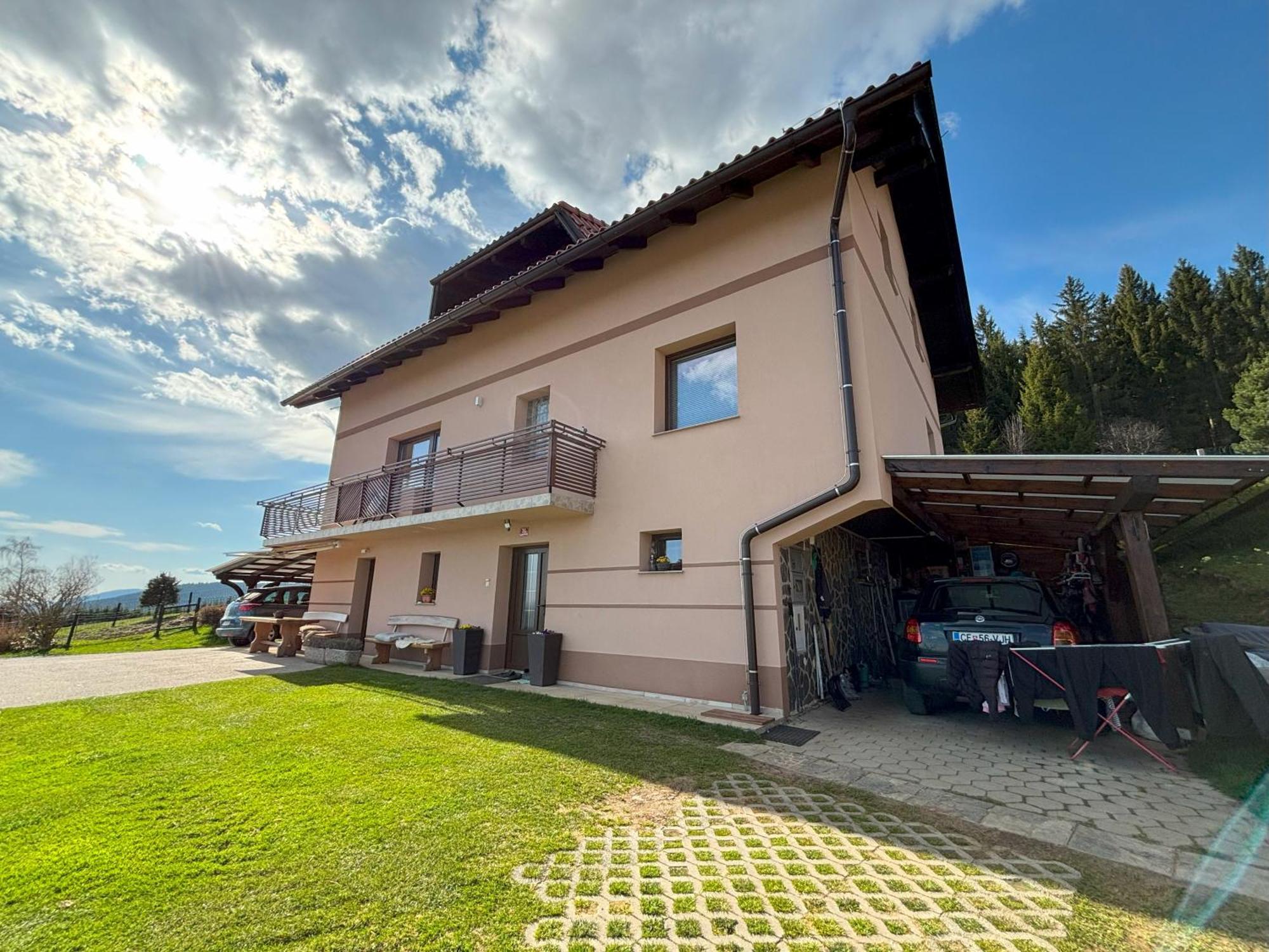 Apartment Panorama Zrece Bagian luar foto
