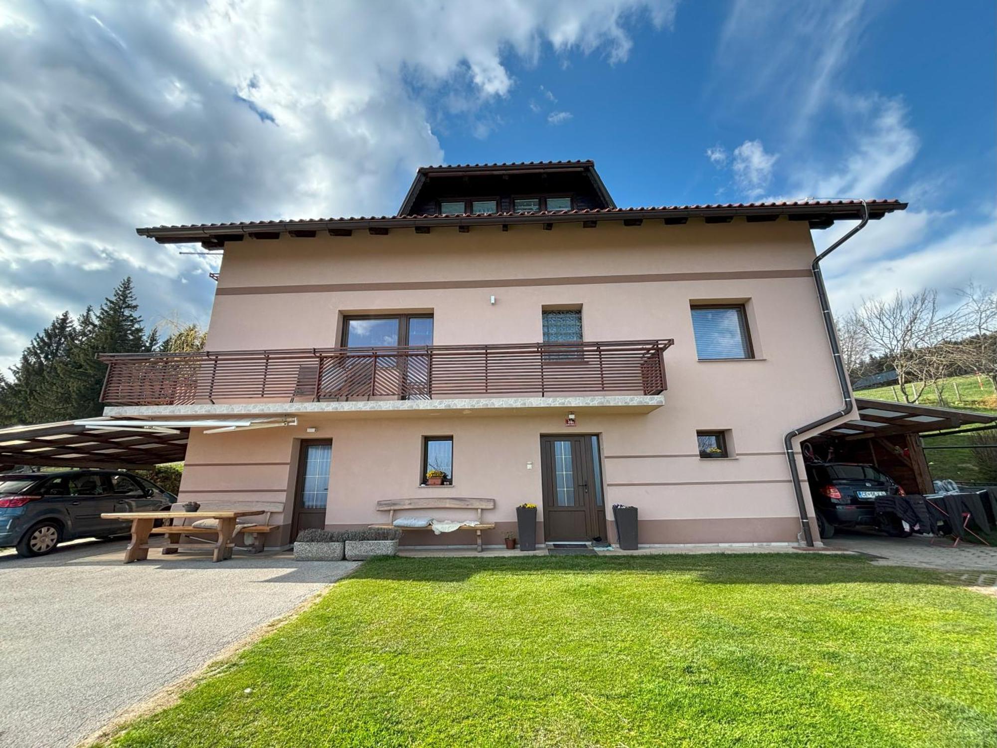 Apartment Panorama Zrece Bagian luar foto